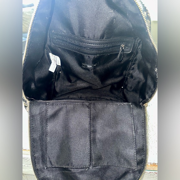 🐍 Snake Print Backpack - Picture 3 of 4